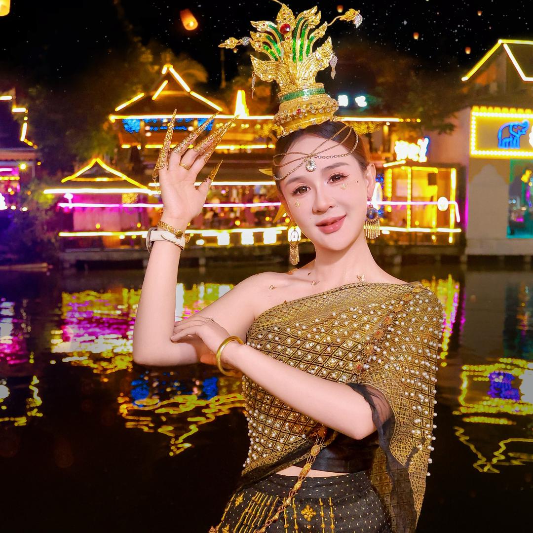张小小小娴
