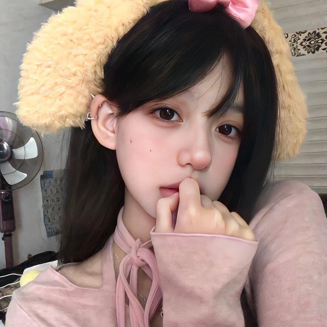 林然.