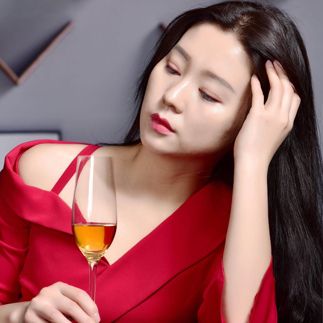 酒宫格格(酒圈一姐)