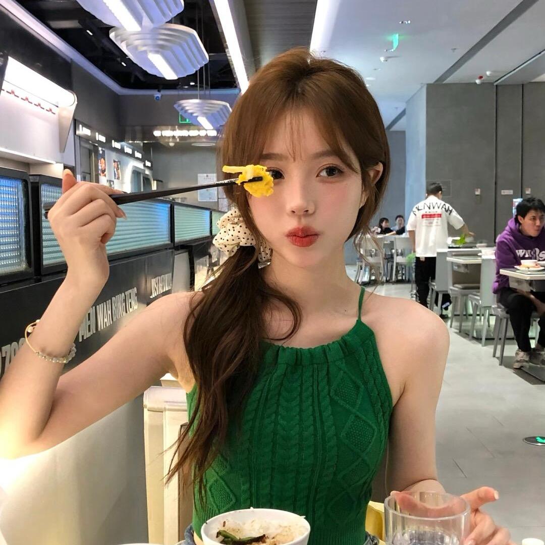 七七吃饱饱🤤