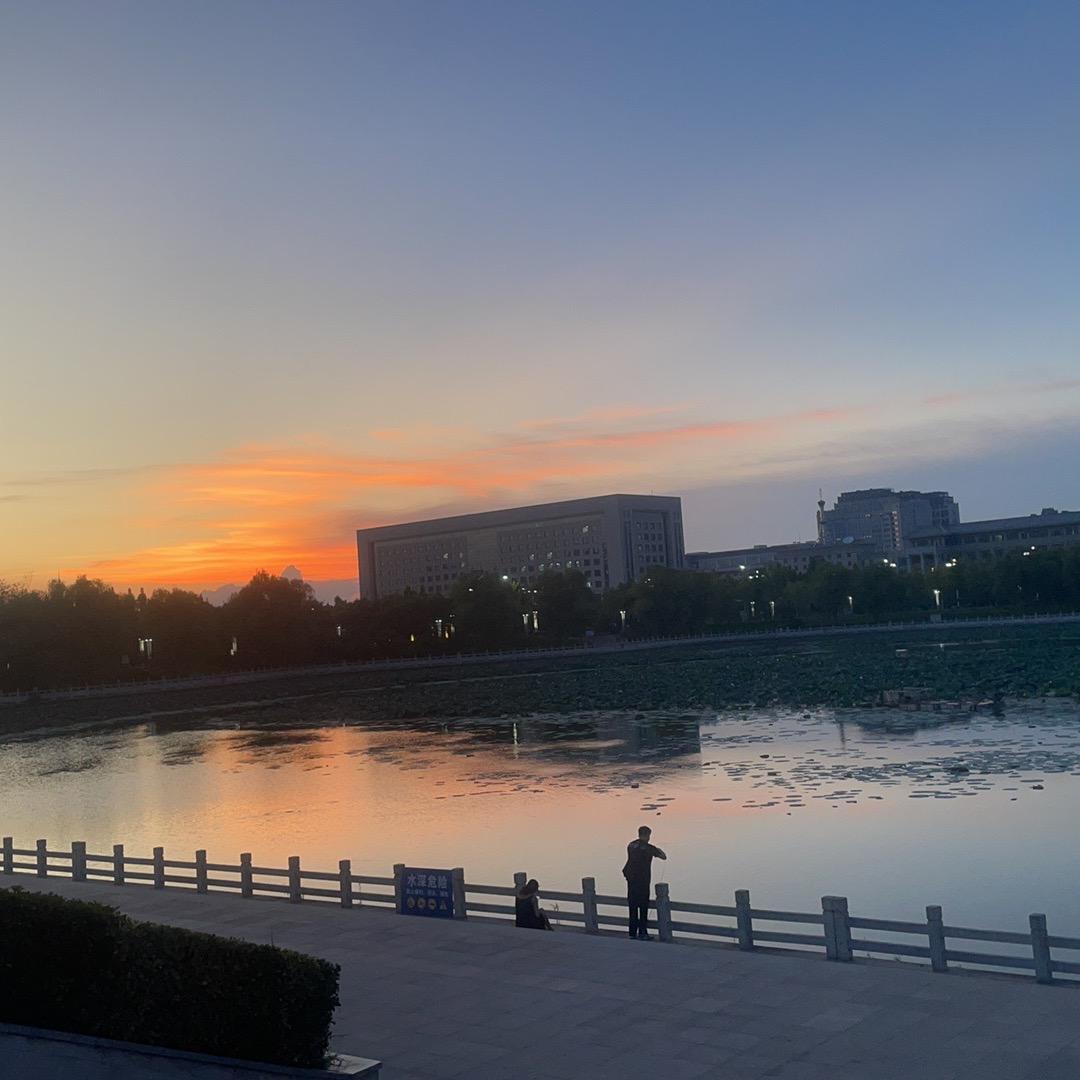 古镇老街的转角