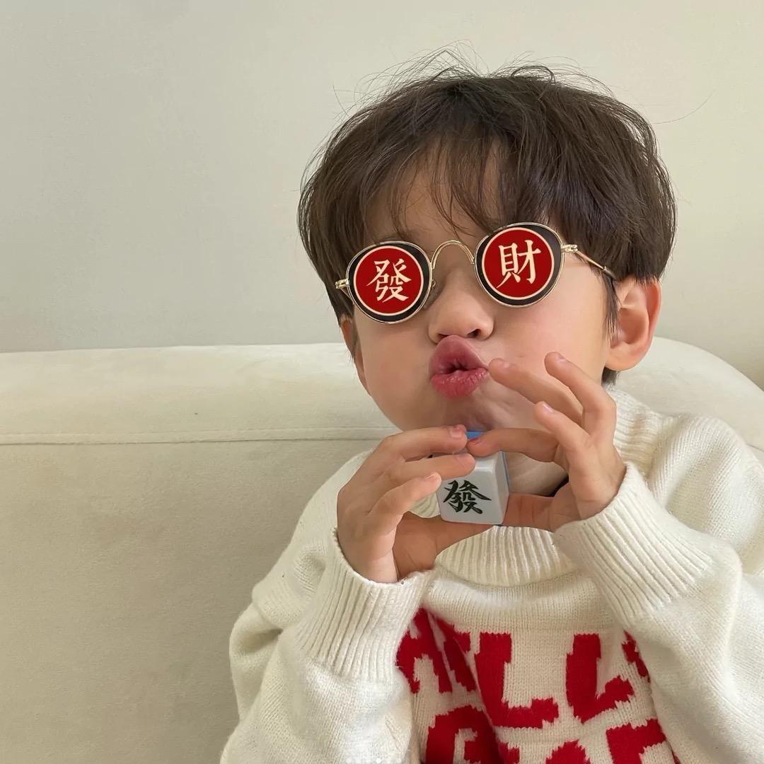 ￴￴￴ ￴￴   ￴ ￴ ￴￴￴