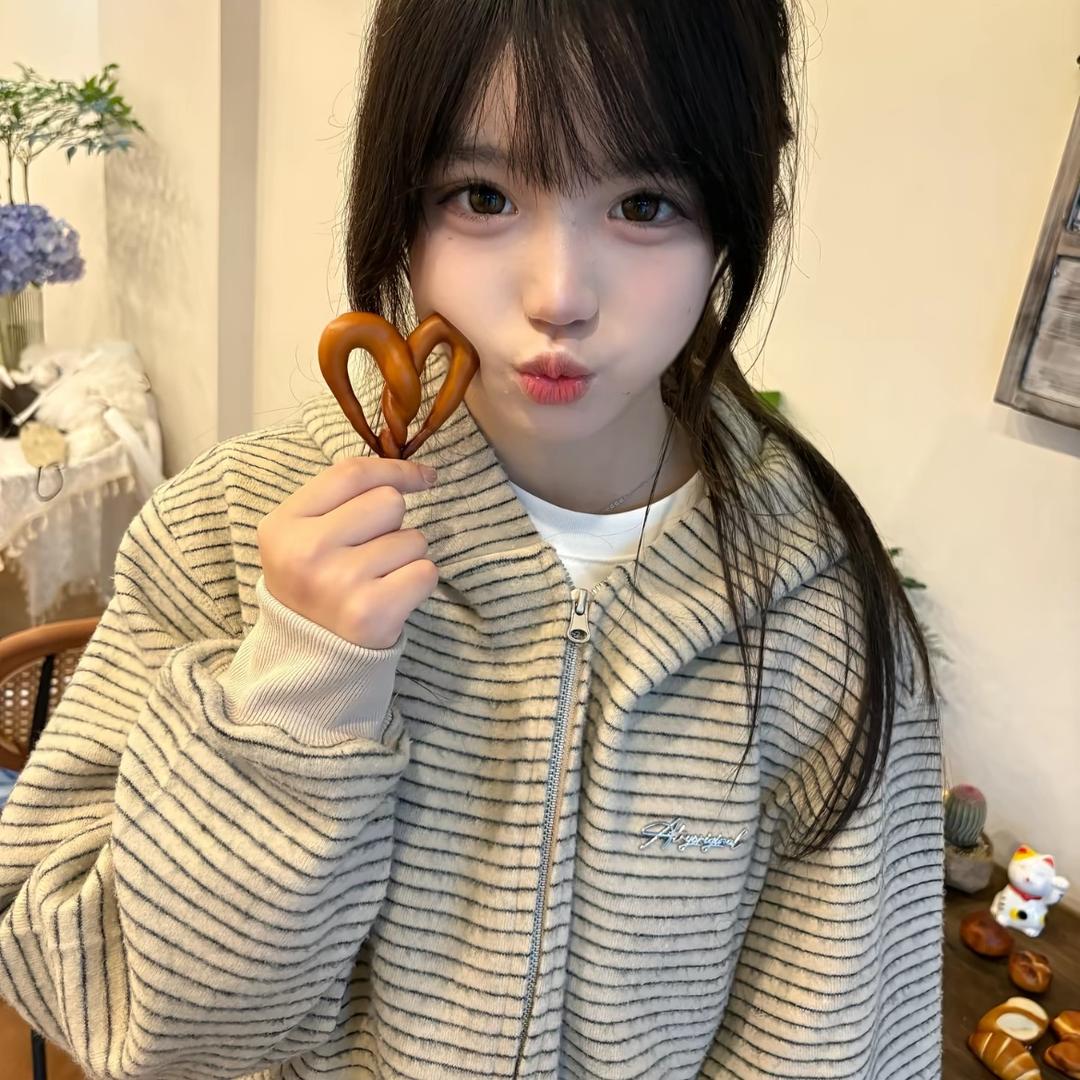用户2121318564