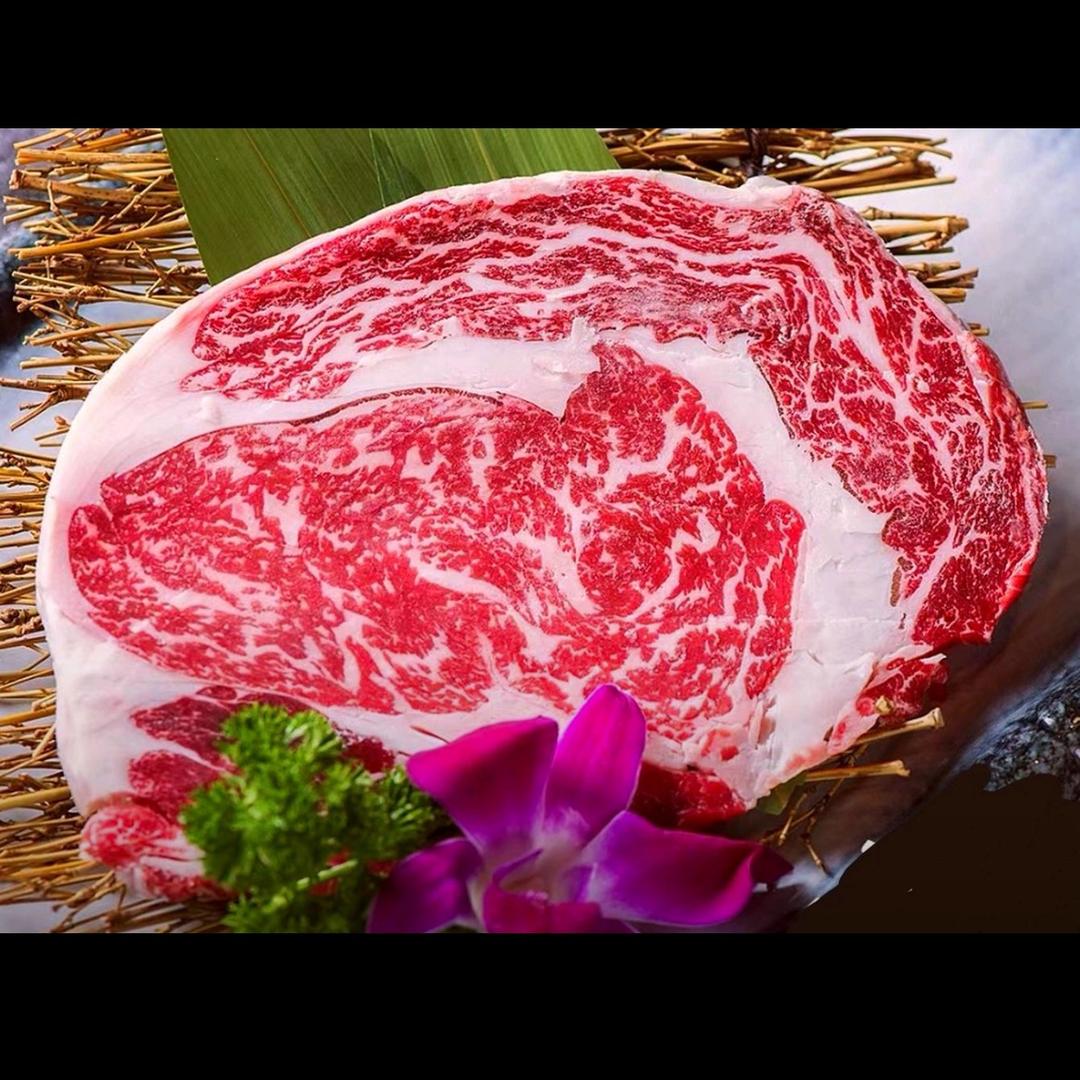 慕炭和牛烤肉眼镜哥