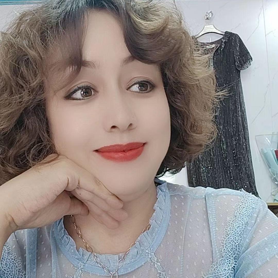 阿达来提的小店铺