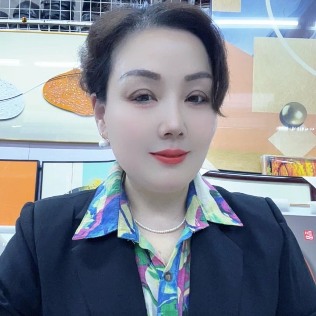 阿芳:家居装饰画(宜兴市劝业广场二楼))