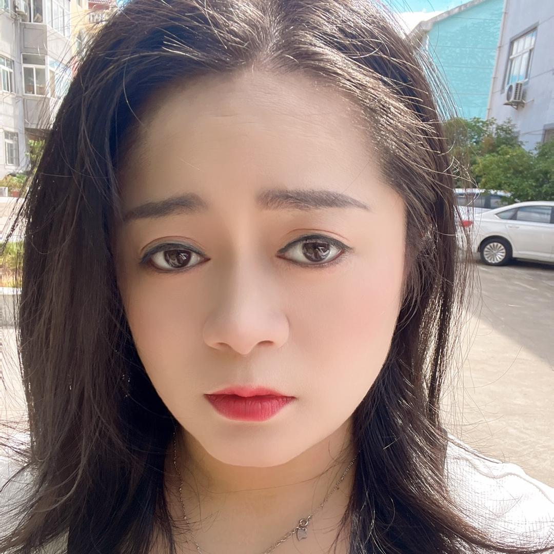 何梦🎤唱歌唱不好