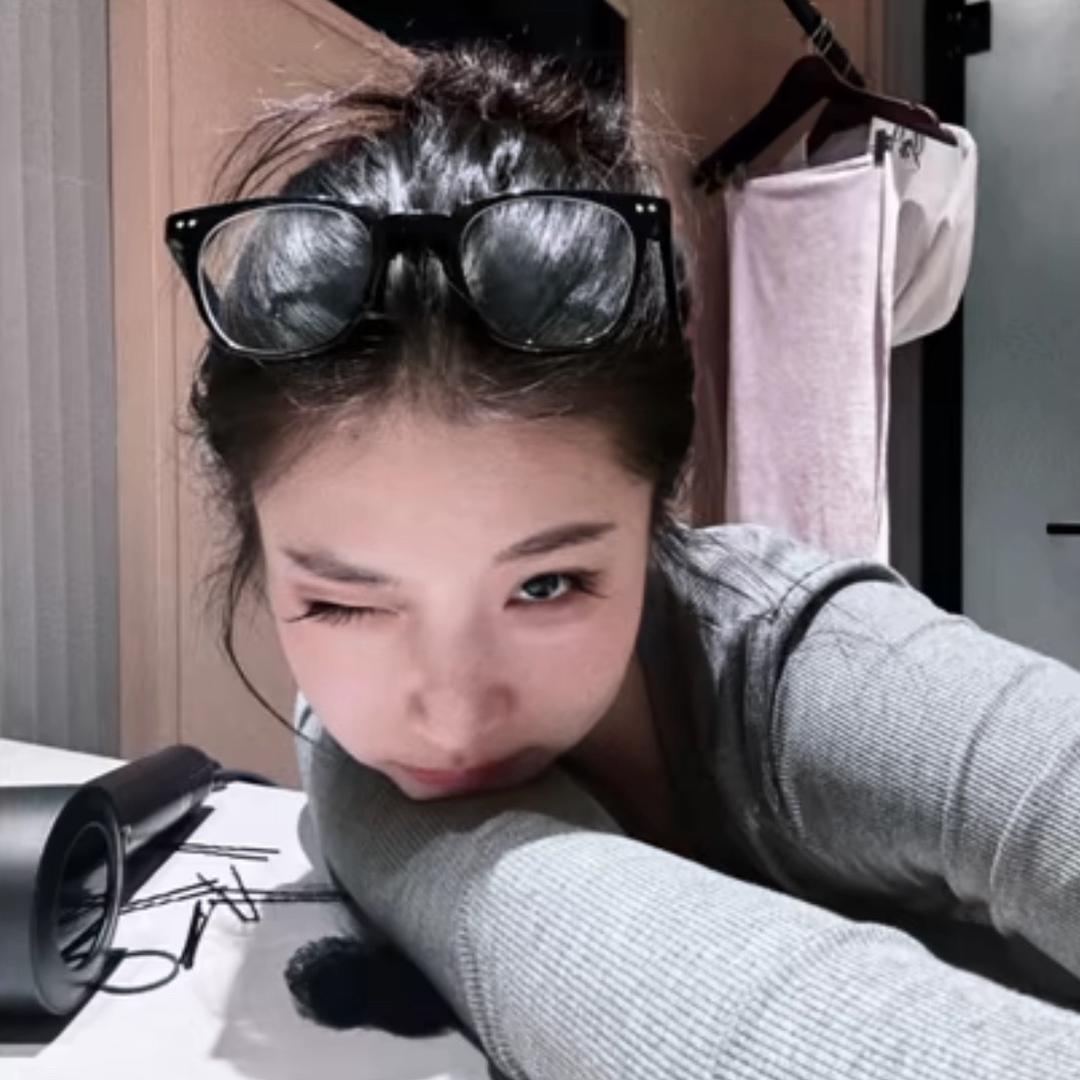 哈喽_