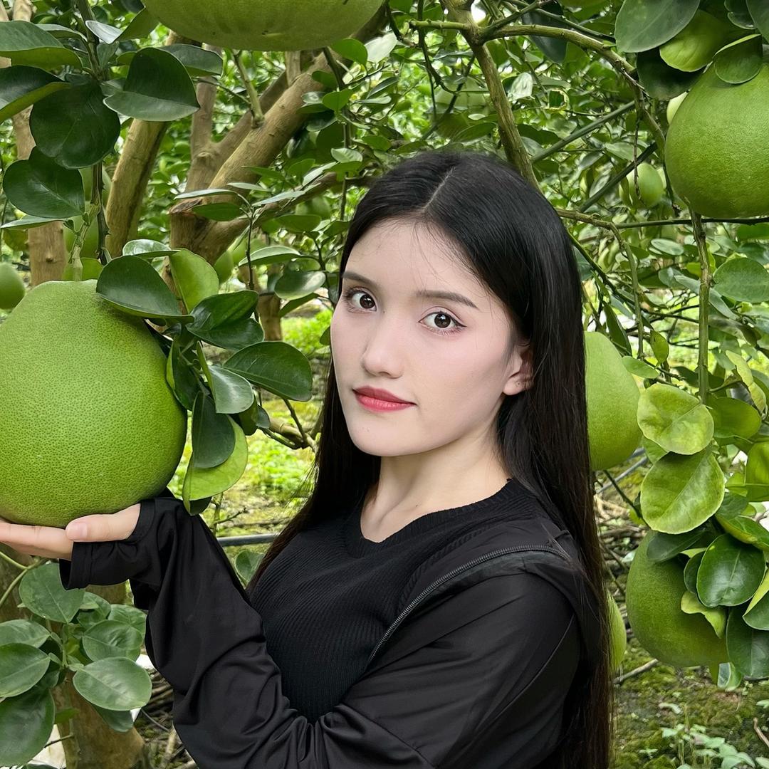 柏宇鲜果