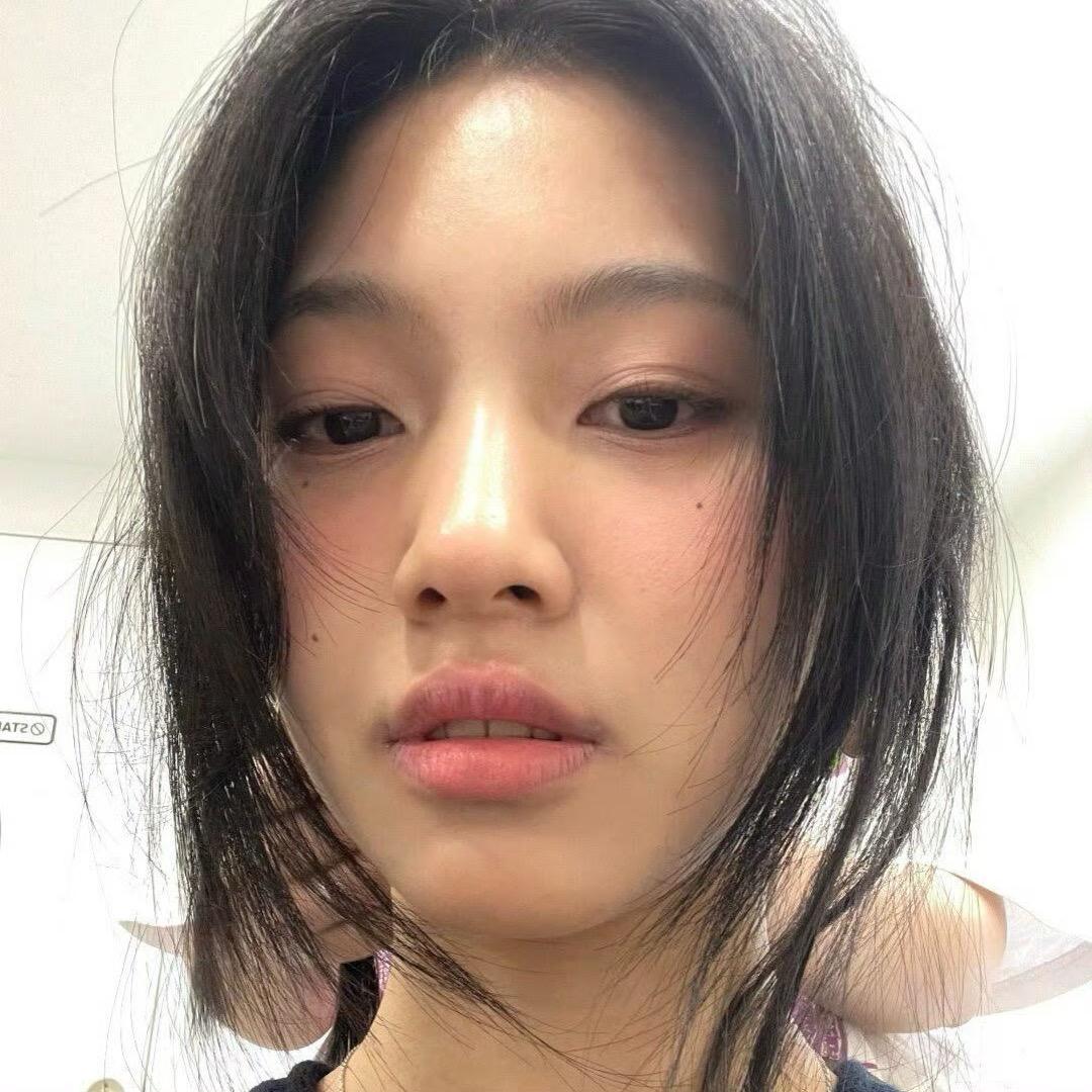 Uzi.