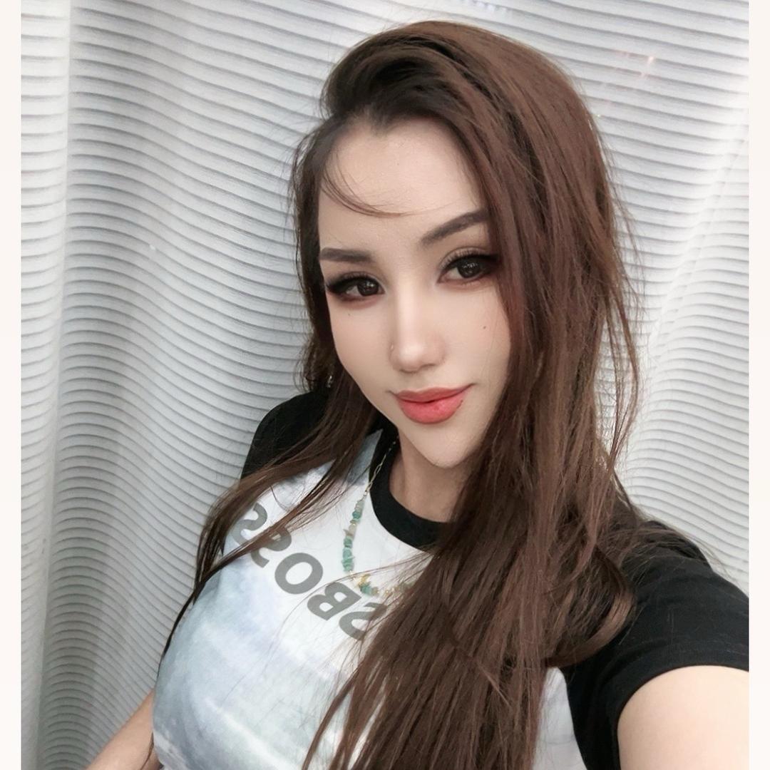 Zeia 服装店