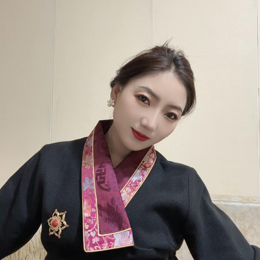 措白玛 藏族服饰