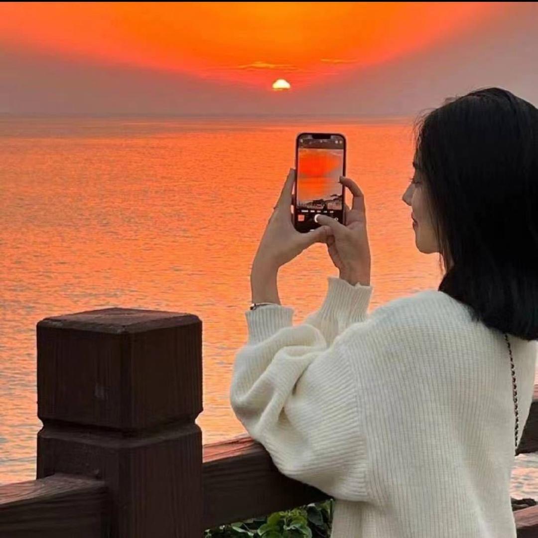 ᙏ̤̫͚ 别 谈 ☪︎*如 果