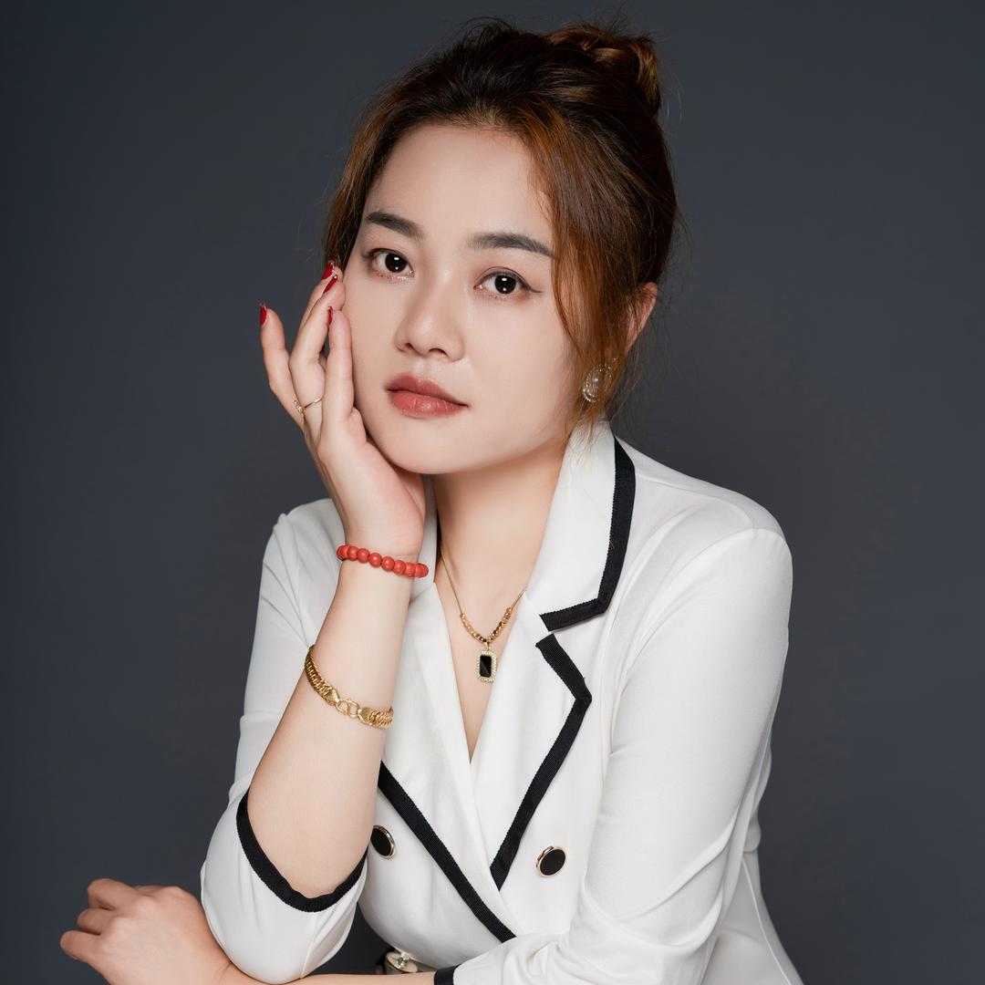 儿童理发何舒宜