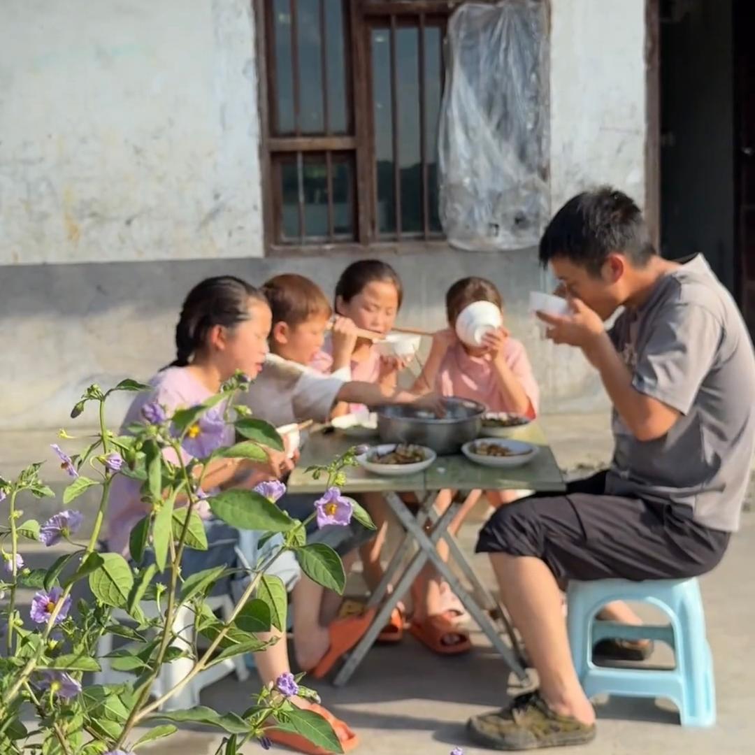 丑爸四娃农村生活✨