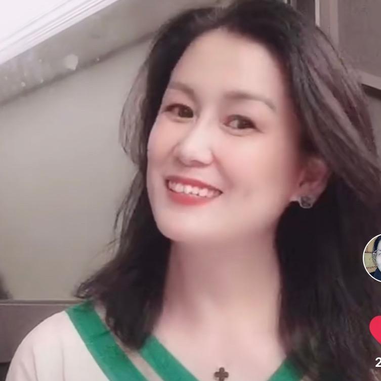 小利姐