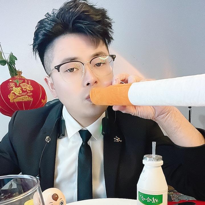北上广在逃少爷🤵‍♂️