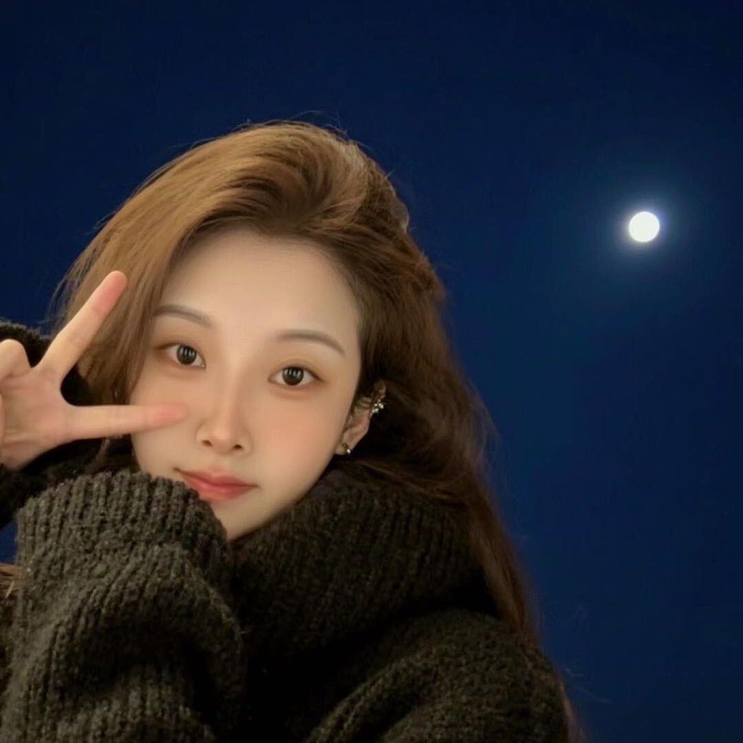 离开餐桌的鹌鹑蛋