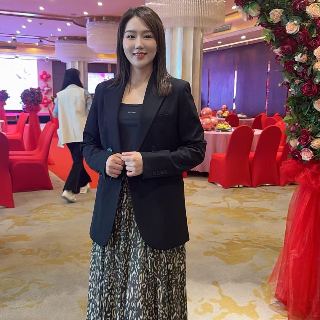 邢果果11.29海口百人香亲局