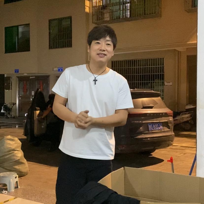 刘小飞服饰清仓号