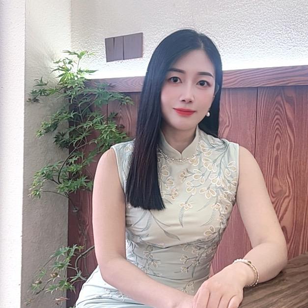 周 茉