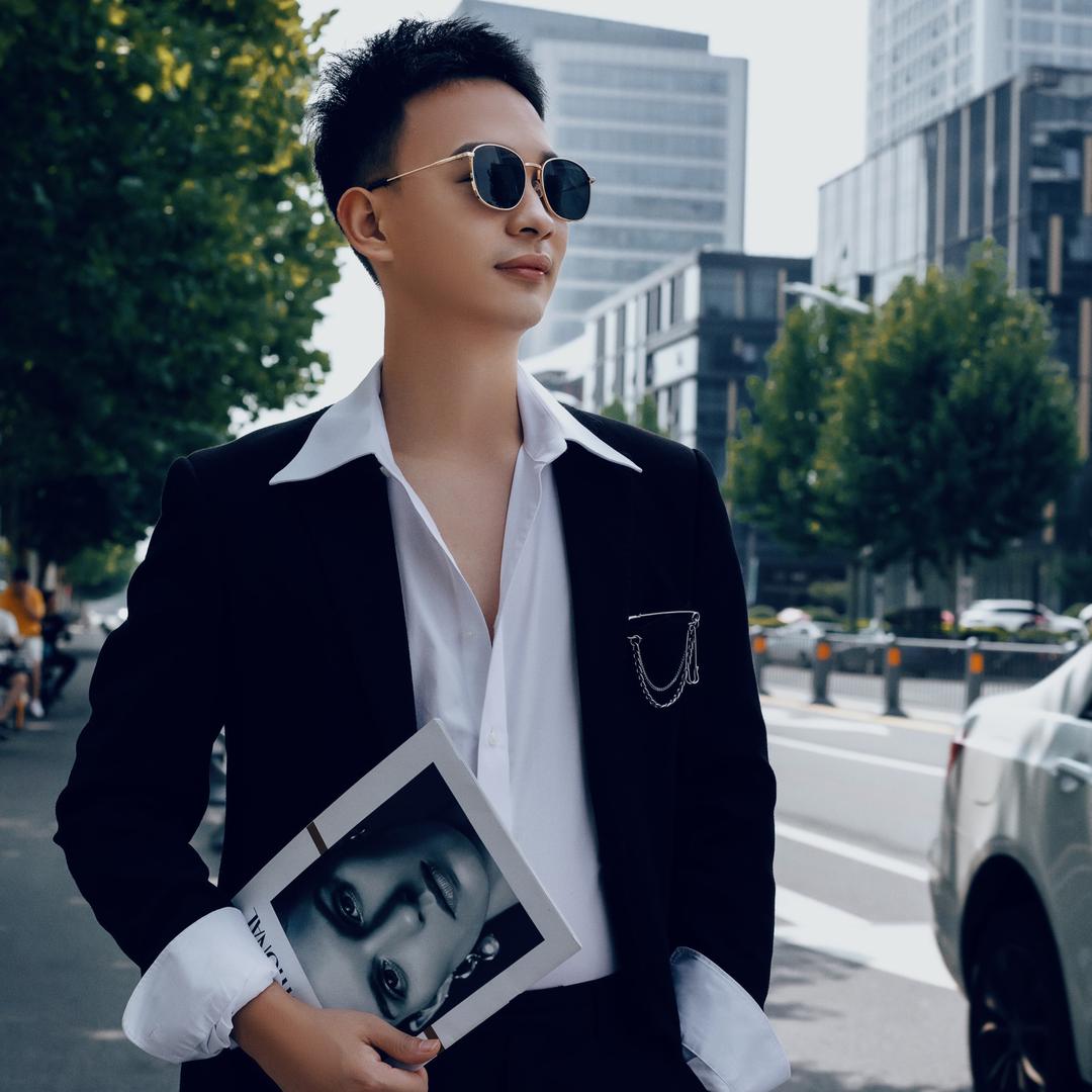 @小明