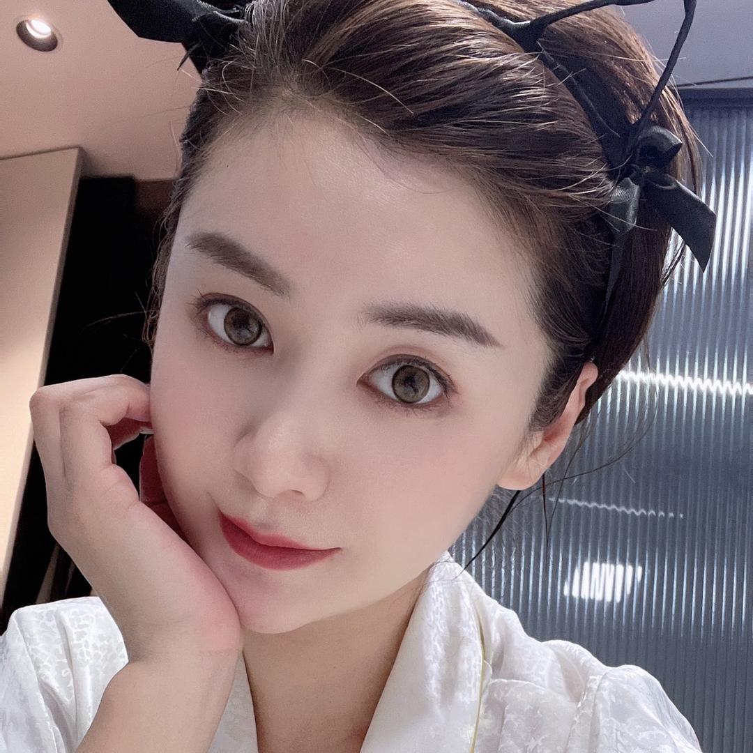 Miss. 左