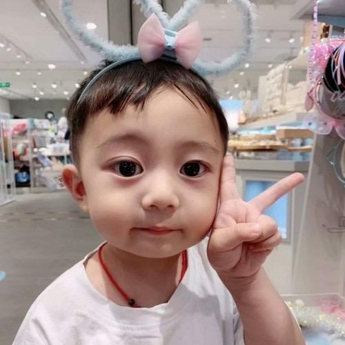 何小敏，