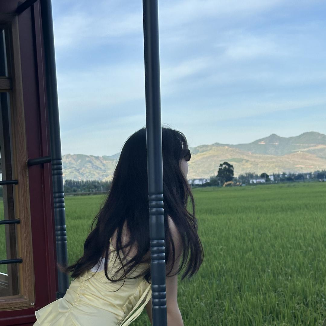 南瓜车上的公主 可欣