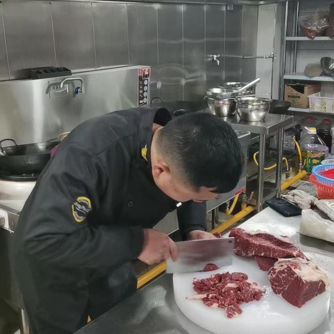 三鲜坡牛肉有限公司（国强牛肉馆）