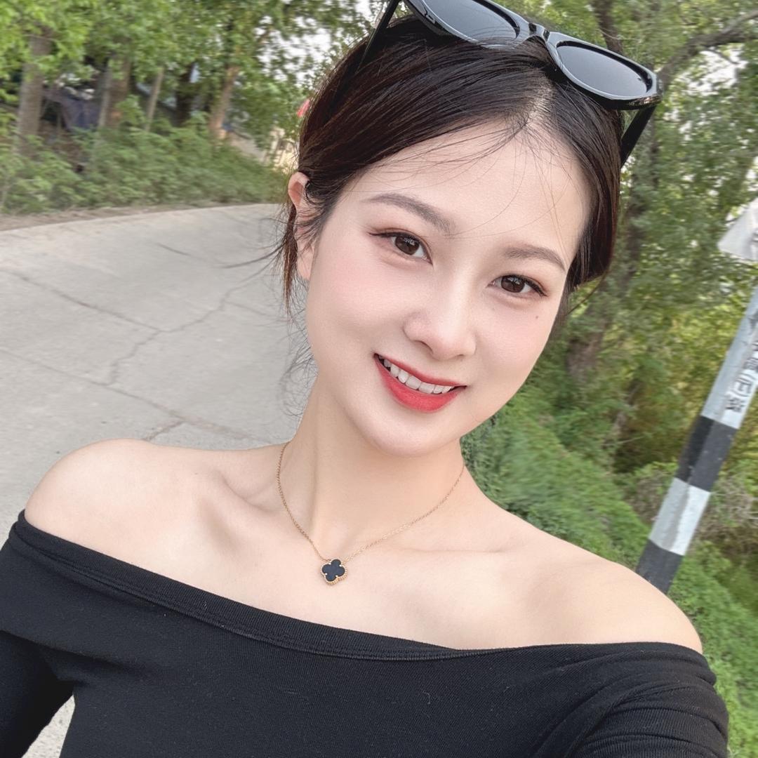 ’小葱花爱美丽