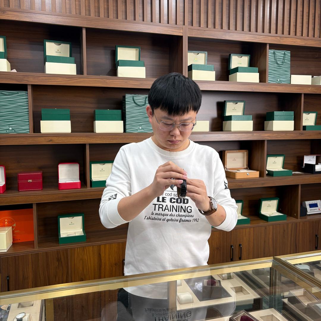 阿杰钟表铺
