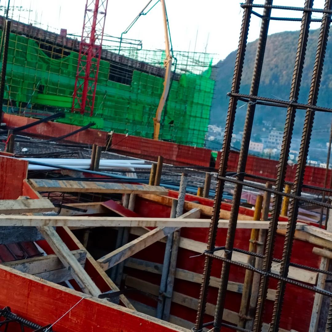 工地🏗️老姐🌹