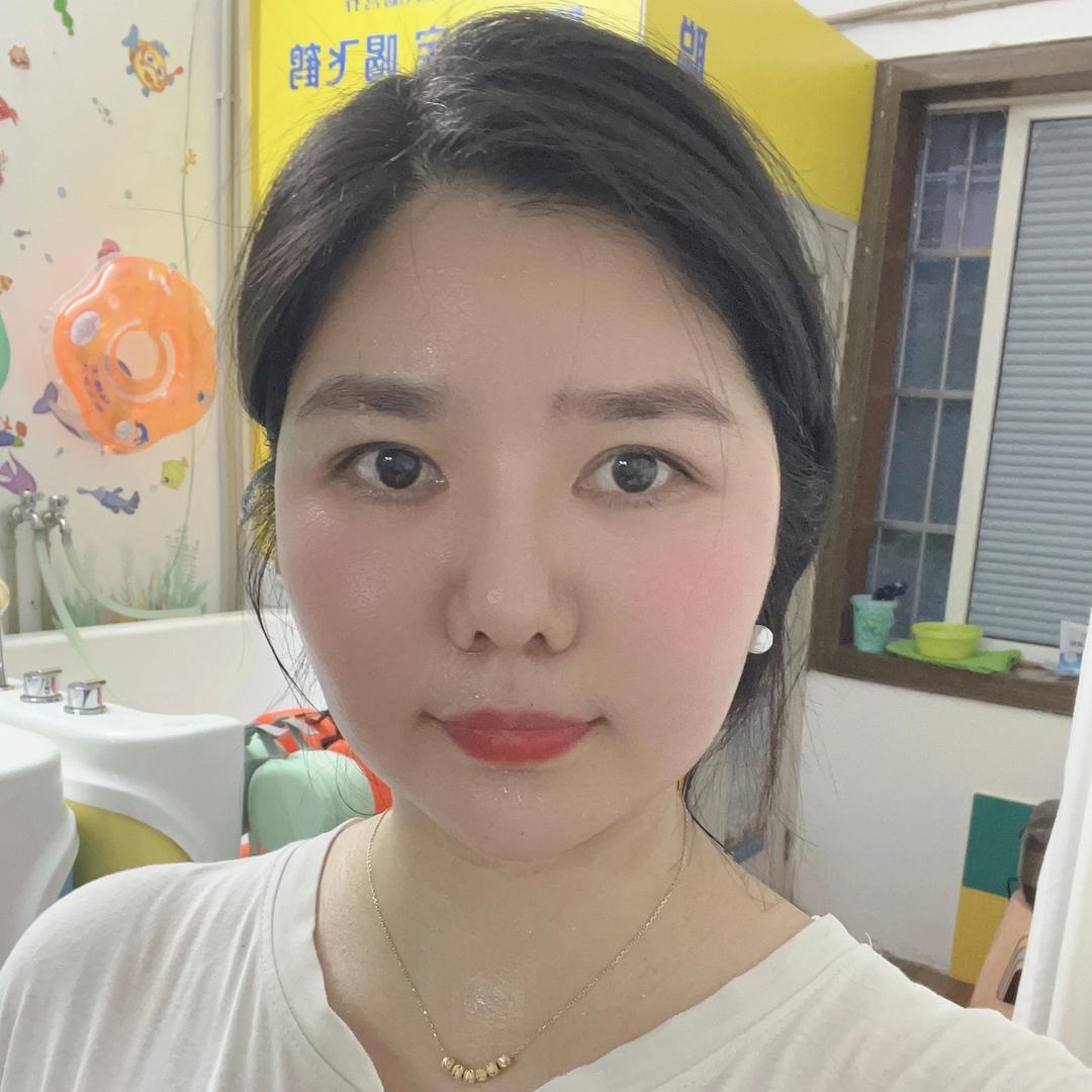 英子吃胖了