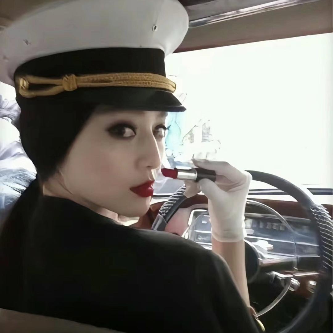 NZi.