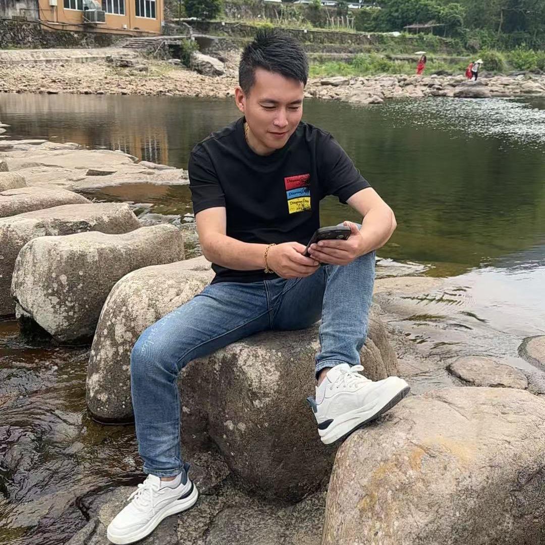 伏明亚克力厂