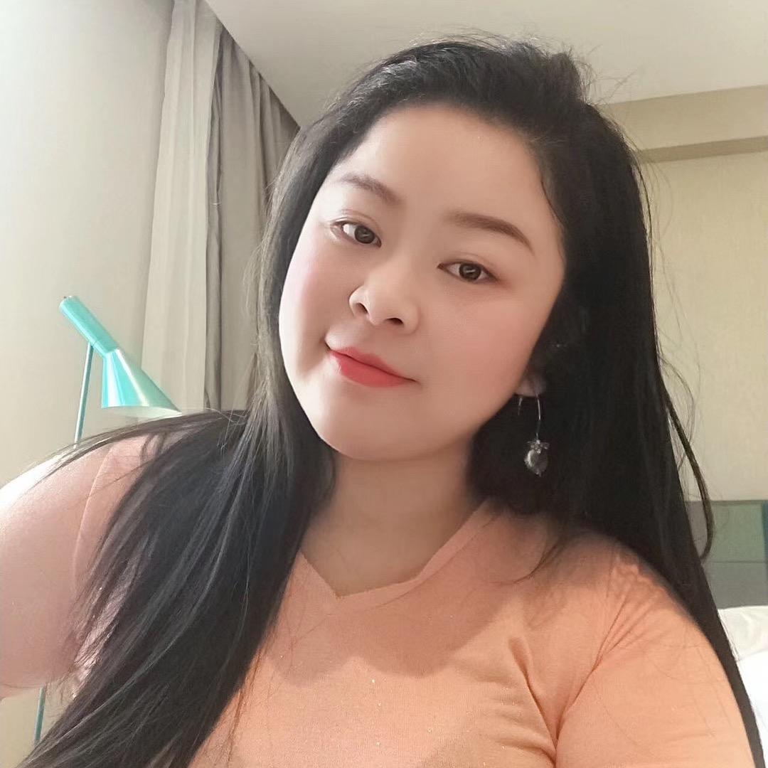 小梨.