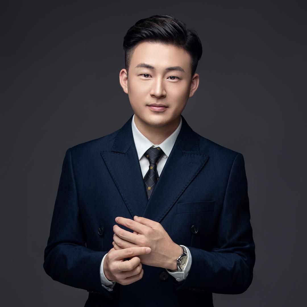 房产李佳奇