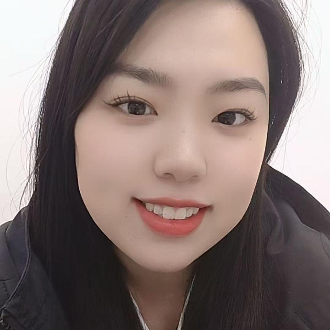 大石桥教编程的秦老师