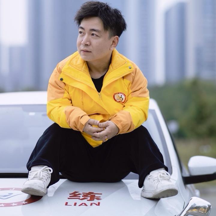 小江和学员的故事