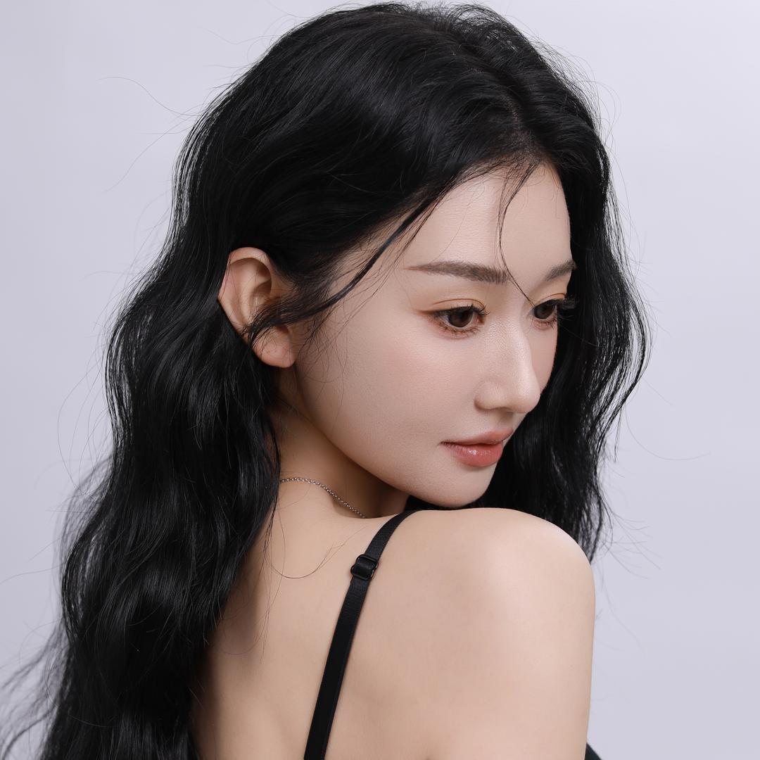 中国舞莹莹⁵¹¹
