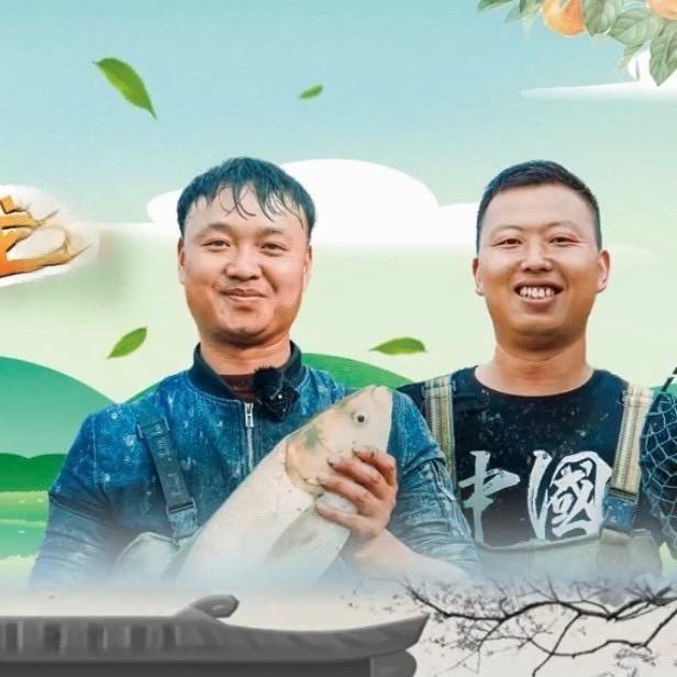 包🐟塘一家（小飞哥抓鱼日常）