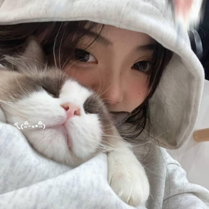 小睿睿睿-