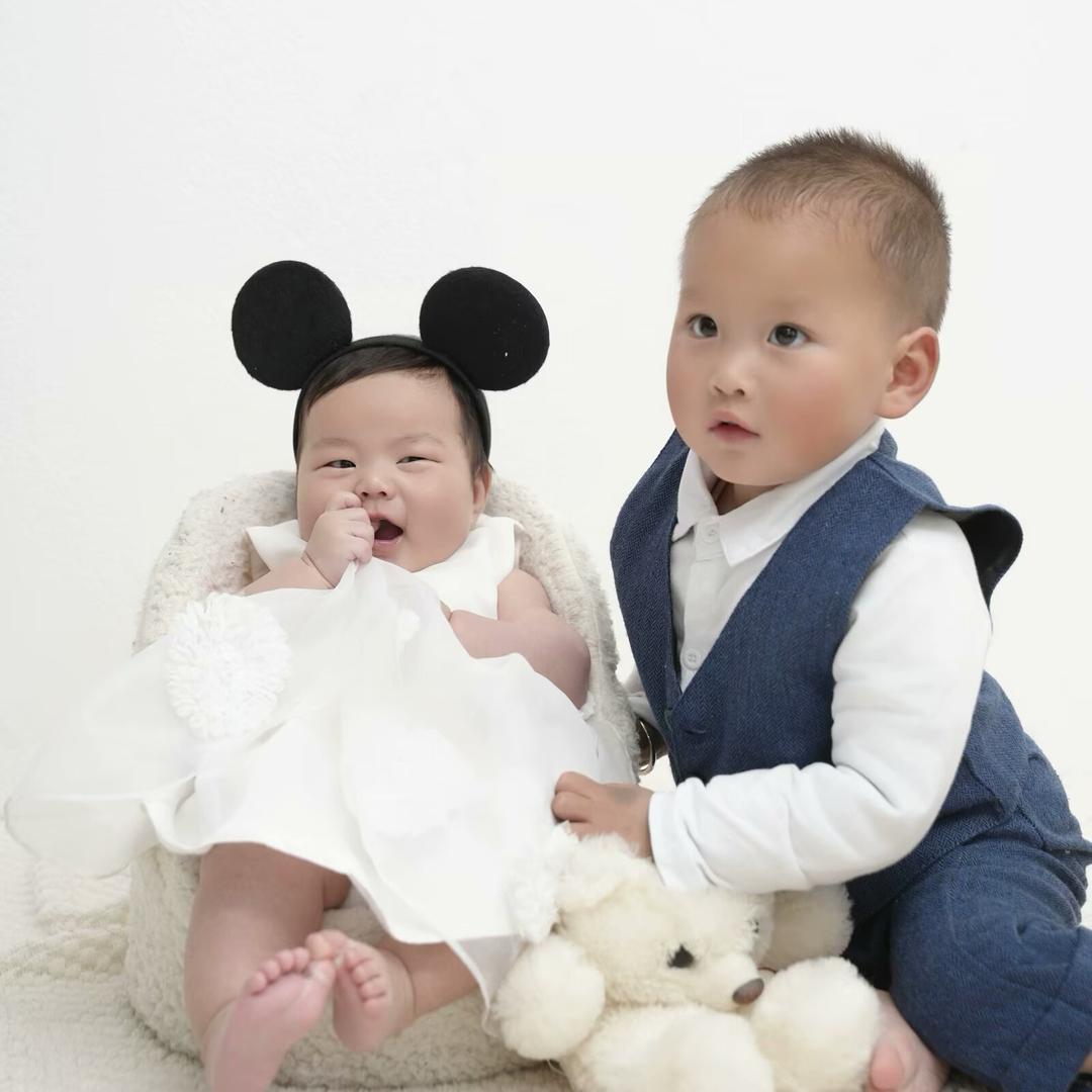 是浩晨妍汐兄妹吖～