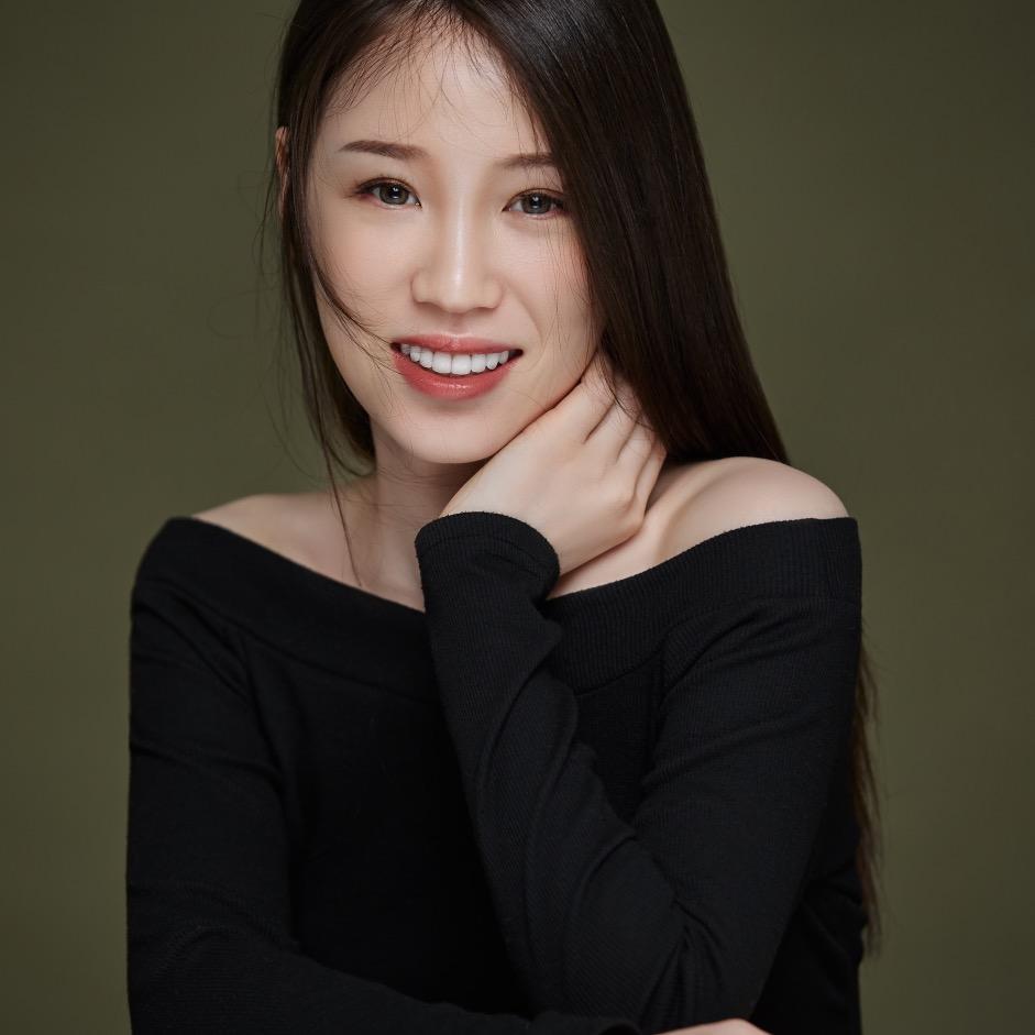 主持人王莹（双胞胎妈妈）