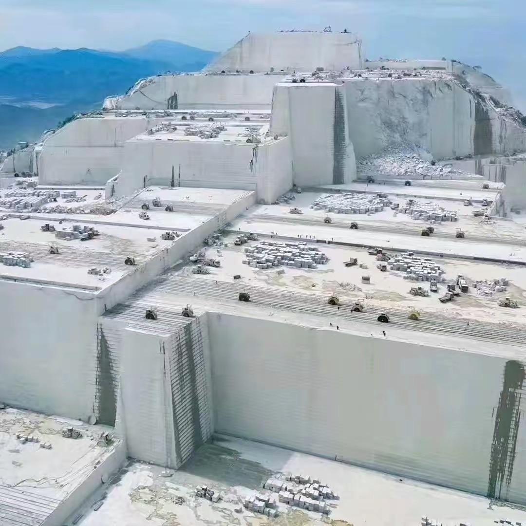 中部（麻城）石材产业园——芝麻白厂家