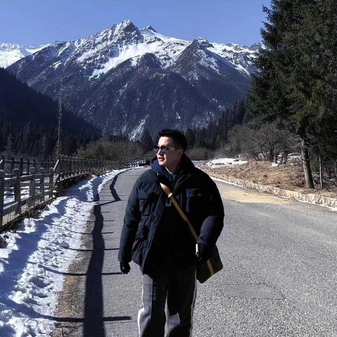 泸州闲里小马收包