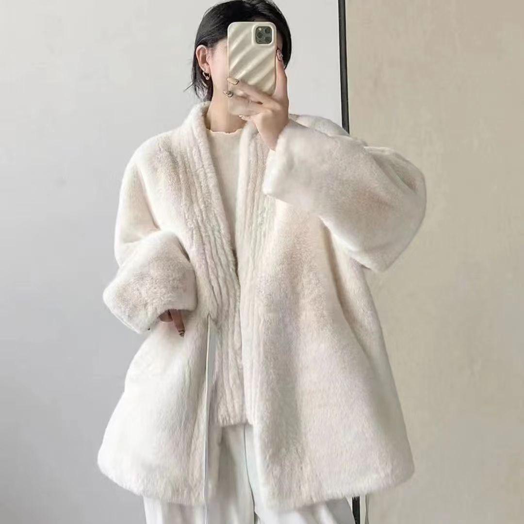 阳阳服饰服装工厂