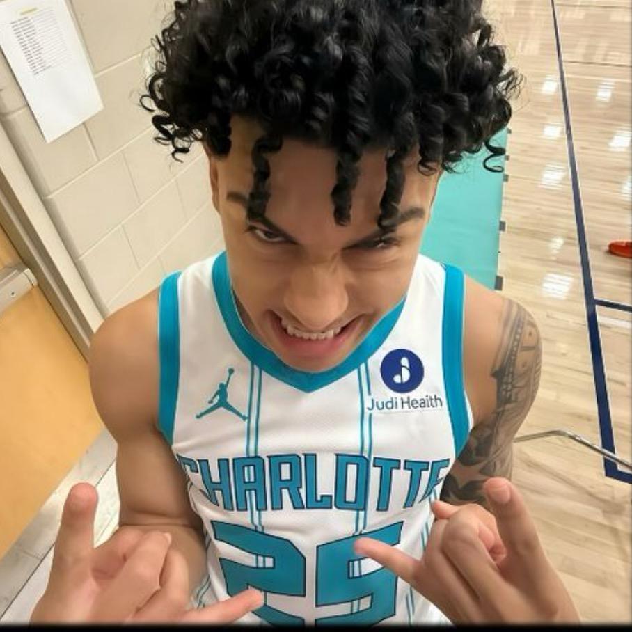 '@小王欧文.🥷🏾 J· 𝙂