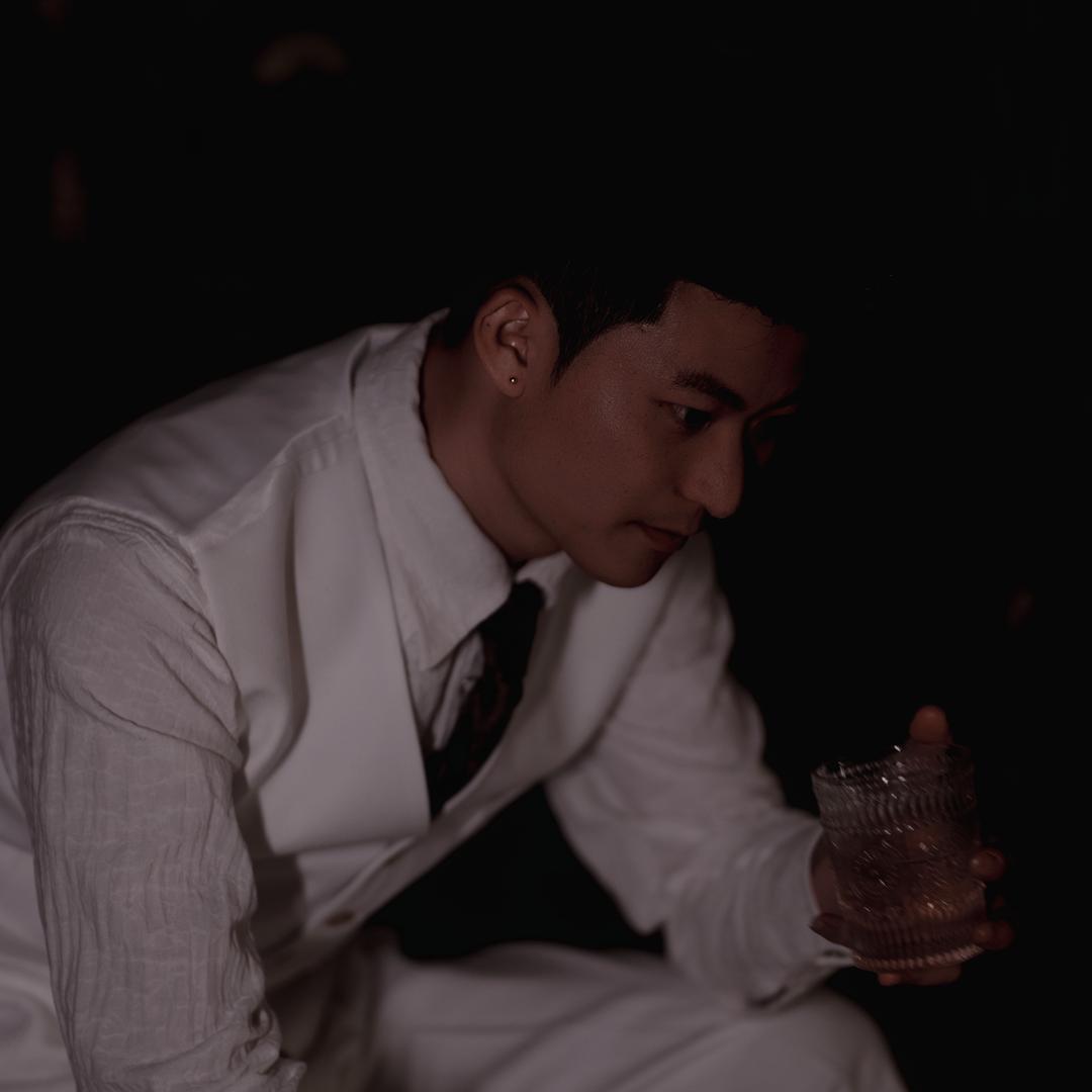 李少在成都做男发